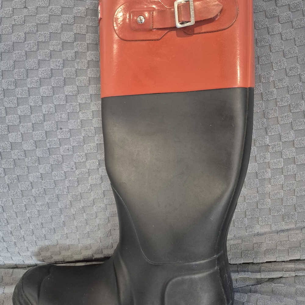 Hunter Red and Black Winter Rain Boots | Bottes De Pluie Hunter Size 10